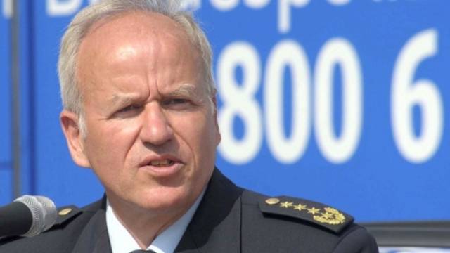 Alman Emniyet Müdüründen Kosovalılara: Evlerinizi ve Topraklarınızı Satmayınız