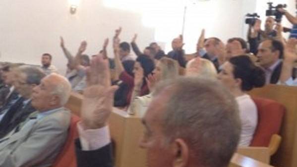 Sırbistan'da Arnavut Belediyeler Birliği' Kararı