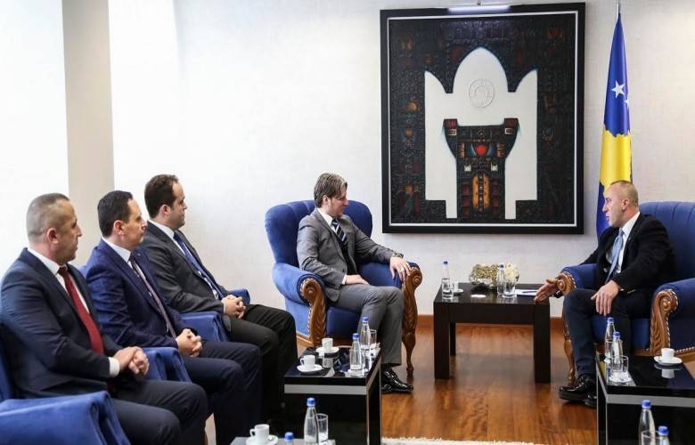 Haradinaj, Kukes ve Preşova Temsilcileriyle Görüştü