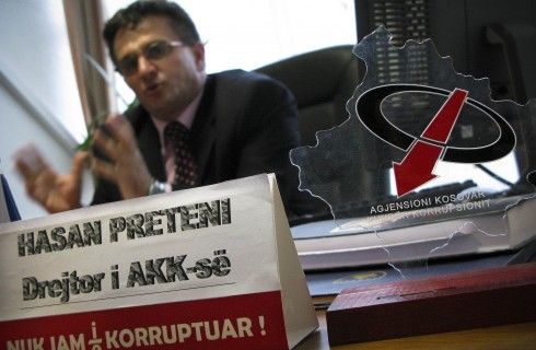İncelemeler ve Görüşmeler Var, Ancak Sonuç Yok
