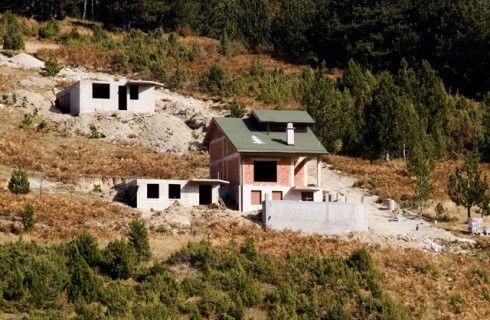 Prevalaç: Kanun Oluşturucular Kanuna Karşı Villa Sahibi Oluyor