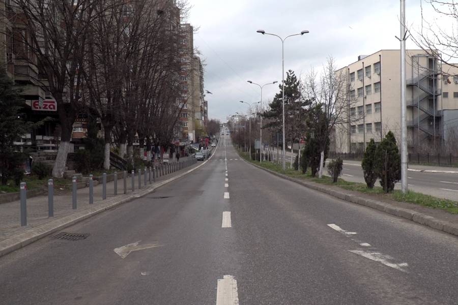 Priştine’de Tamamıyla Sokağa Çıkma Yasağına Saygı Gösteriliyor