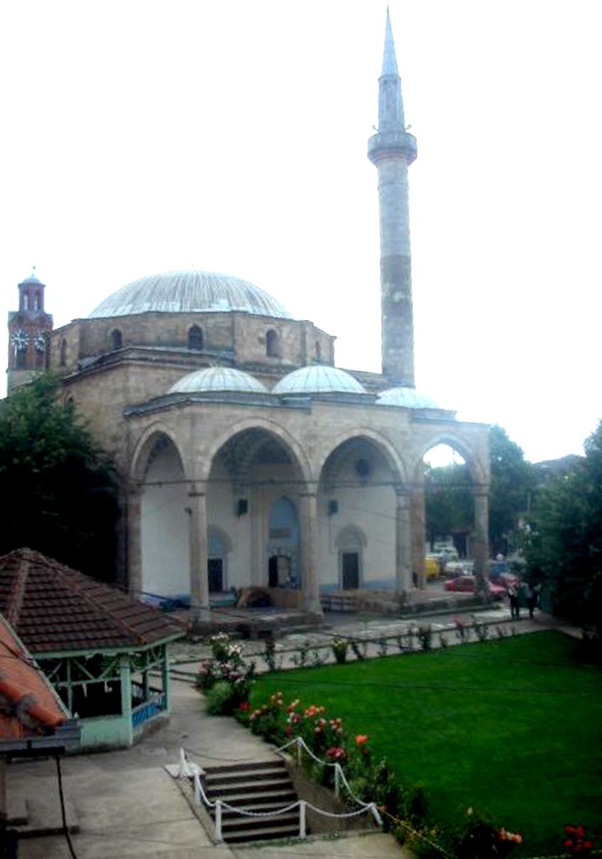Agani ve Haradinaj'dan Müminlerin Ramazanını Kutladı