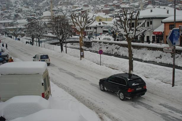Prizren'de Kar Yağışı Devam Ediyor