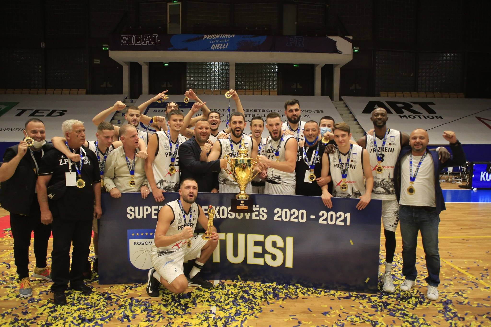 Süper Kupa Prizren 16 Basketbol Takımının