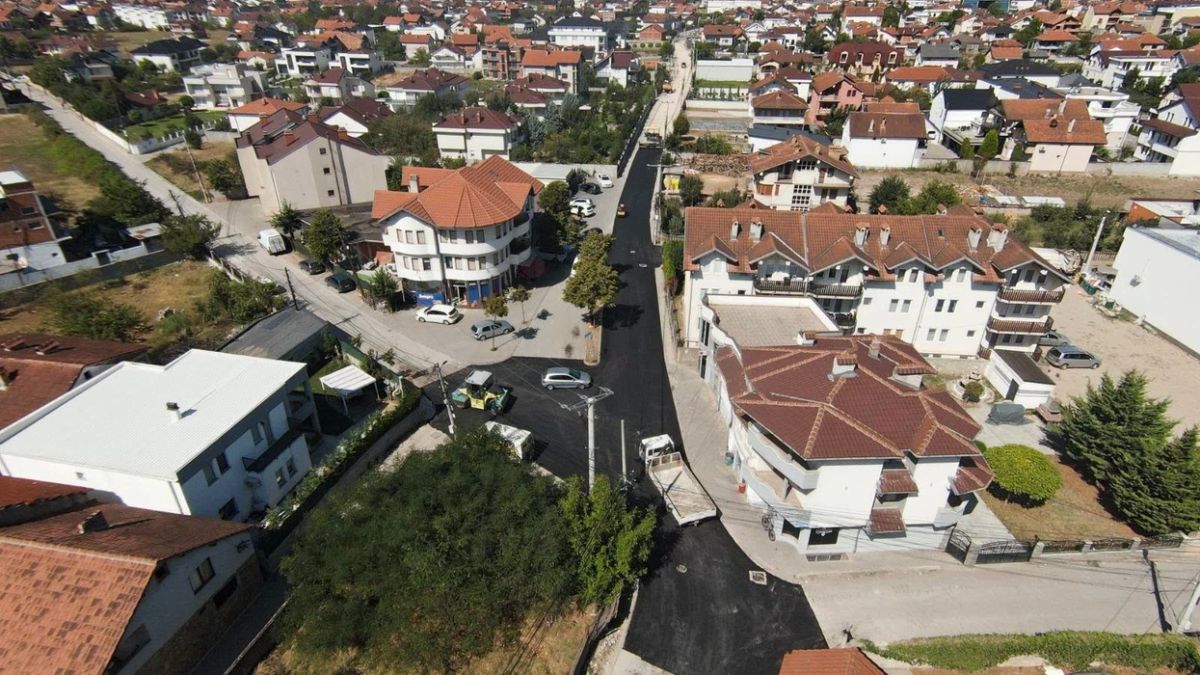 Prizren’de “Qenë Qenaj” Caddesi’nin Asfaltlama Çalışmaları Tamamlandı