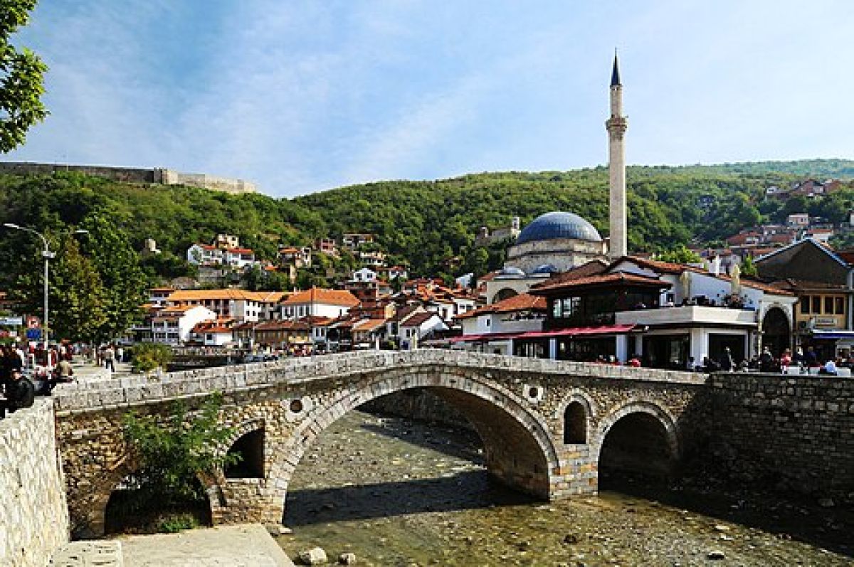 Türkiye dışında Türkçe'nin geçerli olduğu iki şehir