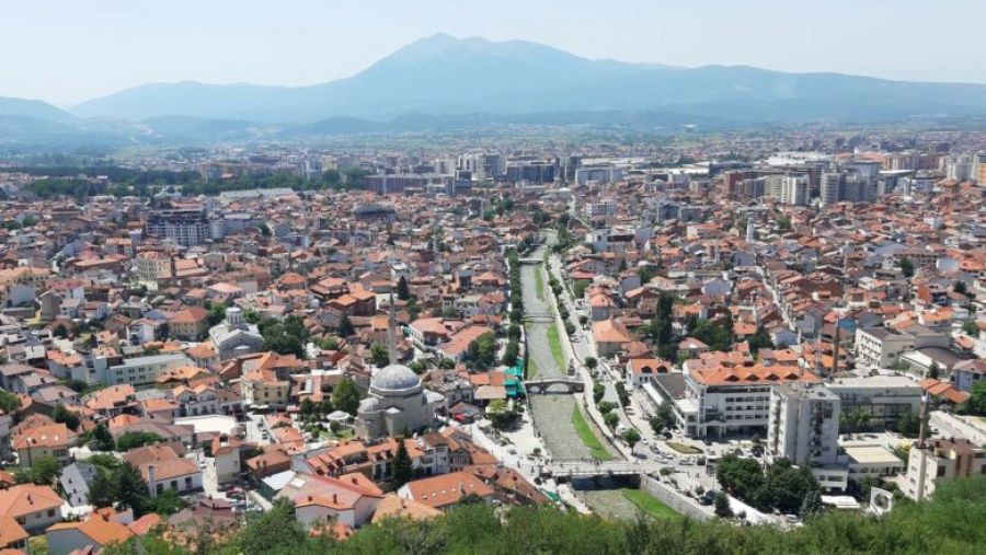 Prizren’de Otoparklara Vergi Kaçakçılığı Operasyonu