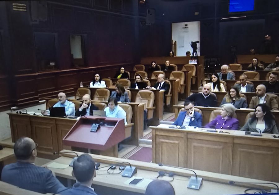 Prizren'de Muhalefet Oturumu Terk Etti