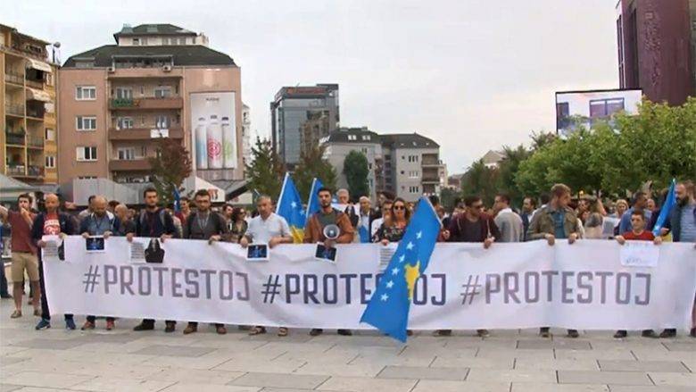 Yolsuzluklara Karşı Protestolar Giderek Büyüyor