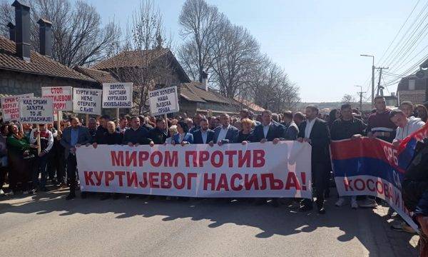 Graçanica ve Mitroviça'da Sırp Protestosu Sakin Bitti