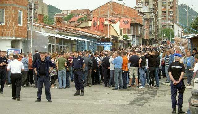 Mitroviça Protestosunda 1 Ölü 10 Yaralı