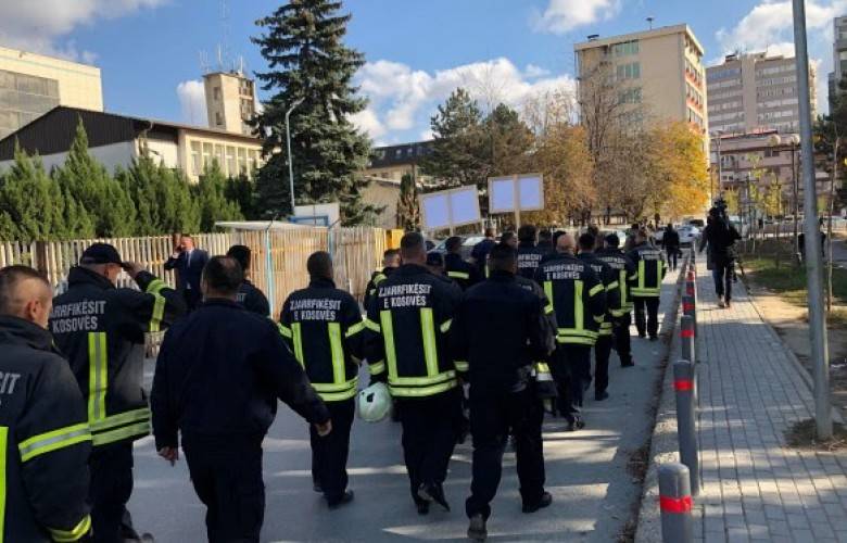 İtfaiyeciler, Polis ve KGG ile Aynı Maaşı İstiyor