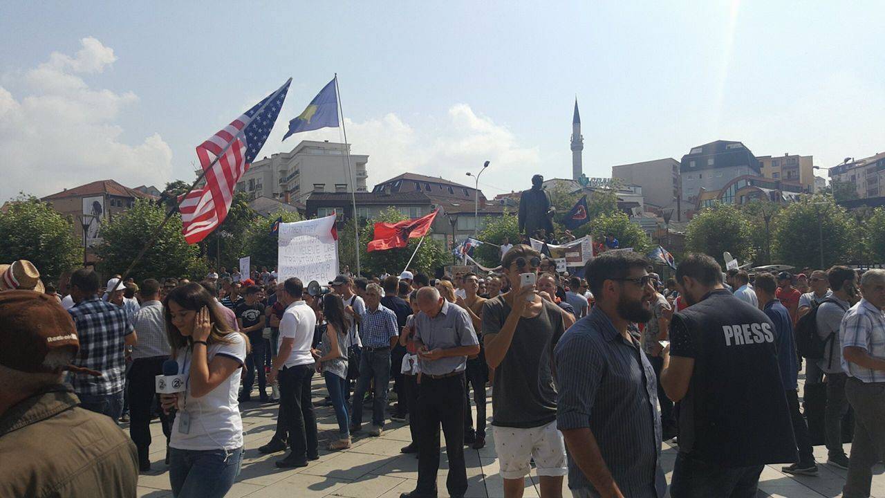 Meclis Oturumu Başlamadı- Protesto Sürüyor