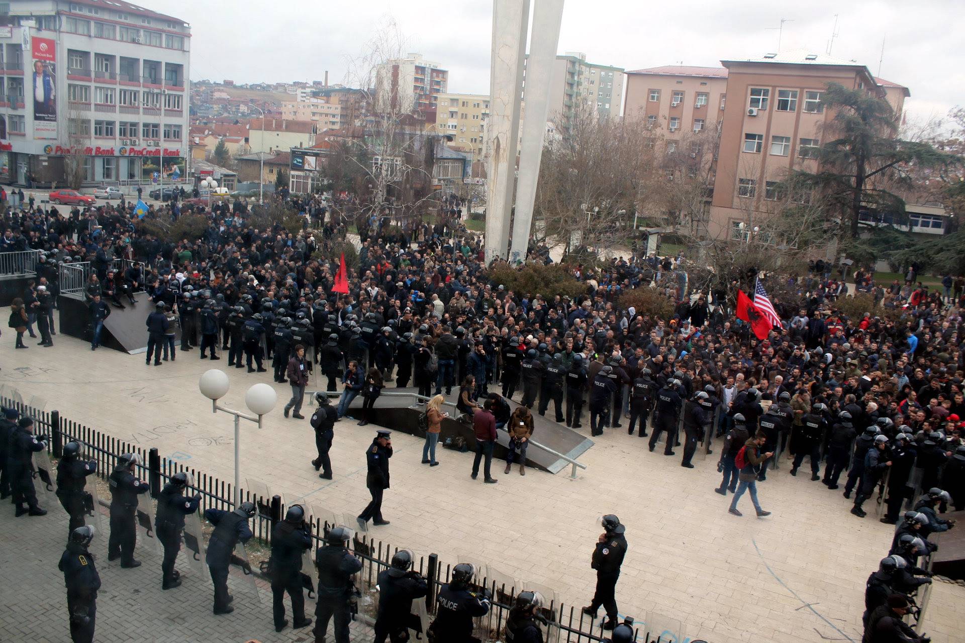 Meclis Oturumu Devam Ediyor- Protestocuların Sesi Meclis'te Duyuluyor