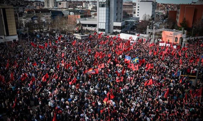 Kosova Polisi: Protestoya 15 Bin - VV: 100 Bine Yakın Kişi Katıldı