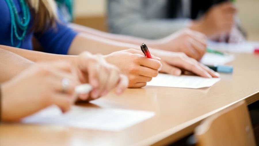 Kosova’da Lise Bitirme Sınavı İçin Başvurular Başlıyor