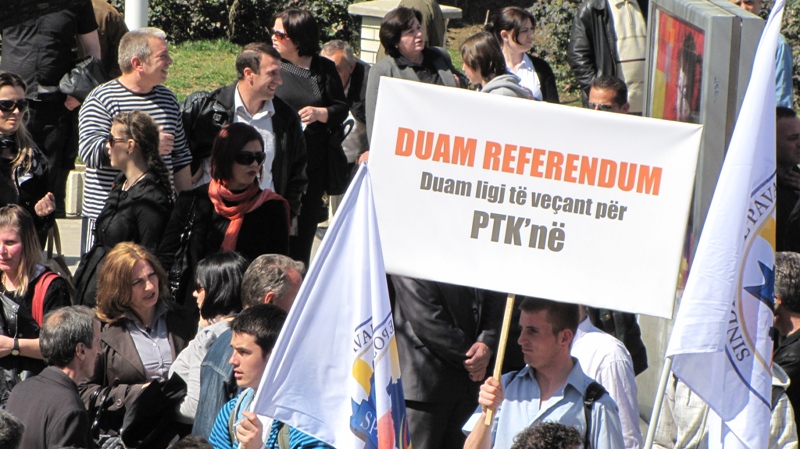 Kosova'da Kamu Şirketlerinin Özelleştirilmesi Protesto Edildi
