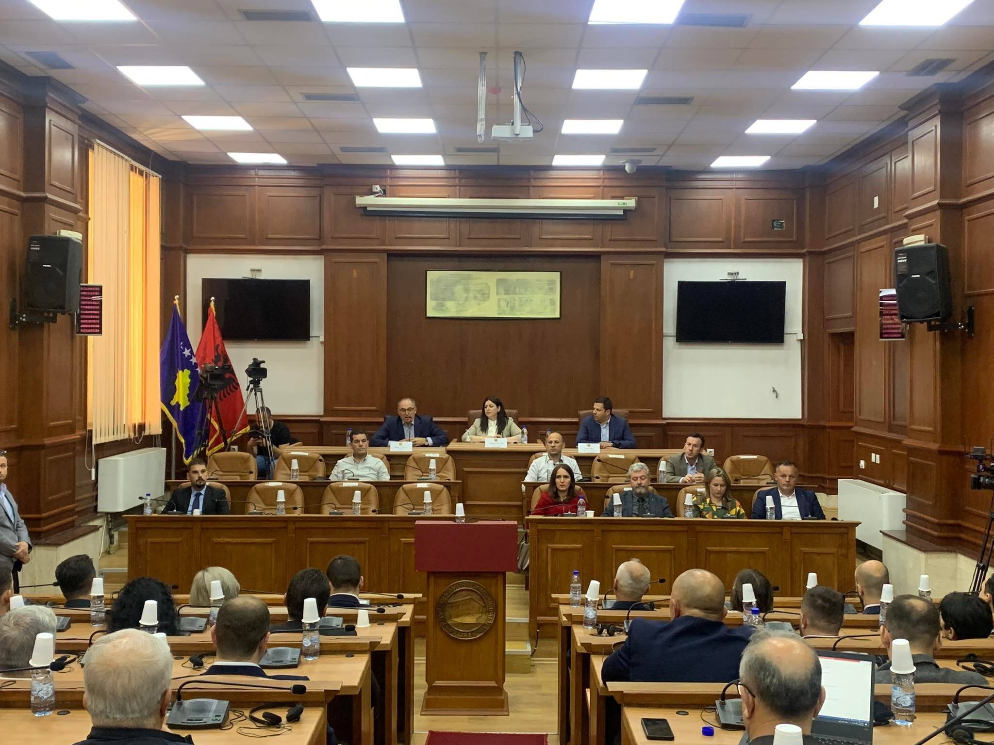 Prizren Belediyesi, Stjepen Mesiç’i ‘Fahri Hemşehri’ İlan Etti