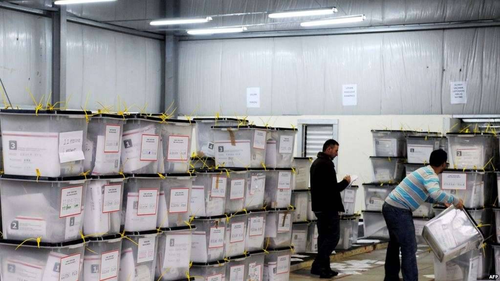 1400 Oy Kullanma Yerinde Oylar Yeniden Sayılacak