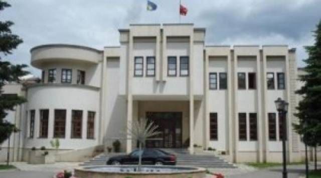 Tedarik Görevlisi Tutuklandı, Prizren Belediyesi Sessiz
