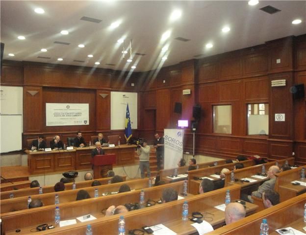 Logo Konusunda Yasalara Saygı Gösterilmeli