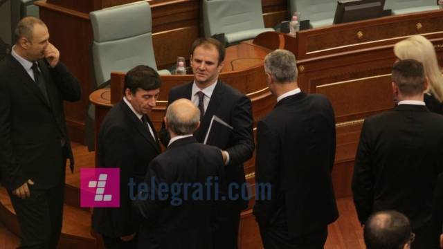 Hükümet'te 50 Bakan Yardımcısı