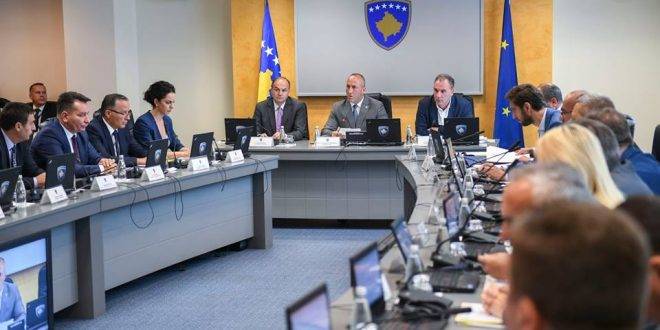Asgari Ücret Yüzünden Bakanlar Birbirine Girdi