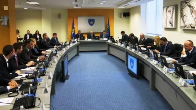Hükümet Anayasa Değişikliklerini Meclis'e Göndermeyi Kararlaştırdı
