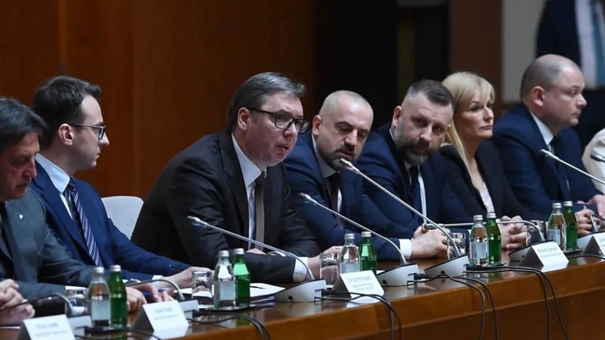 Vučić'in Savunmaya Devam Ettiği Milan Radoičić Hakkındaki Suçlamalar Zinciri