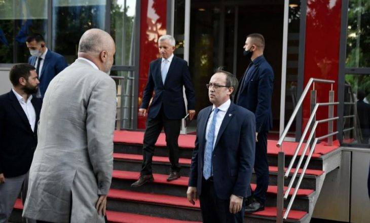 Hoti Resmi Ziyaret için Bugün Arnavutluk’ta