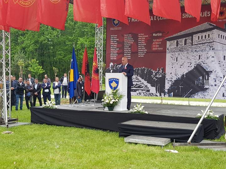 Haradinaj da Yayınlanan Fotograf Hakkında Konuştu