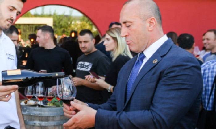 Haradinaj’ın Harcamaları Sırp Basının Alay Konusu Oldu