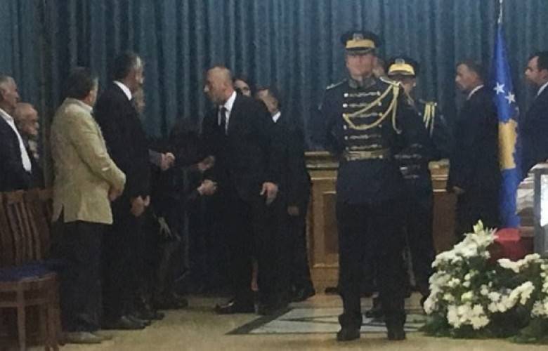 Haradinaj da Saygı Duruşunda Bulundu