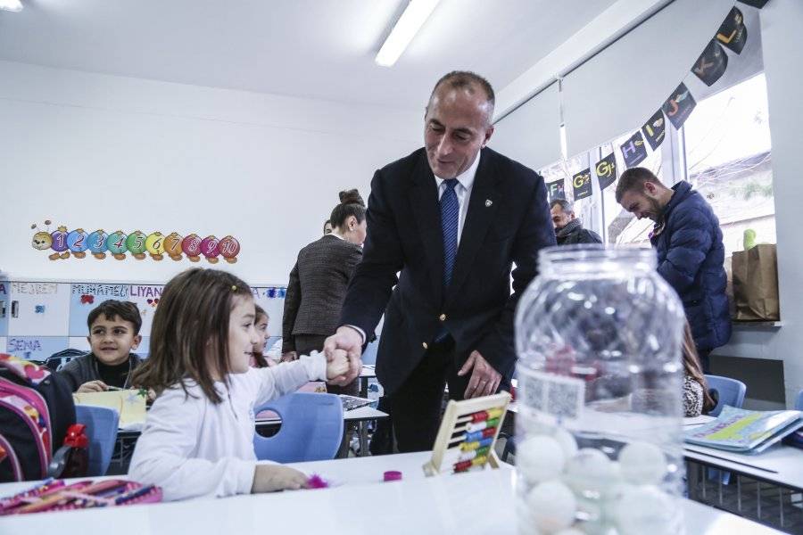 Başbakan Haradinaj Prizren’de “Maarif” Okulu’nu Ziyaret Etti