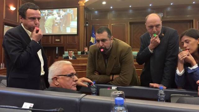 AB Ofisi, AB Özel Temsilcisi, AGİT ve AB Kosova Büyükelçileri Muhalefet Eylemlerini Kınadı