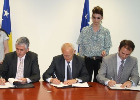 Bakanlar Kuçi ve Rexhepi Brüksel Ziyaretinde
