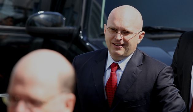 Reeker, Kosova Konusunda Sırbistan'ın Uyması Gereken Şartlar Listesini Teslim Etti