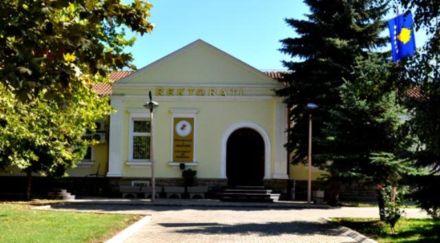 Priştine Üniversitesi Profesörlerine İki İş Yerinde Çalışmasına İzin Verilmeyecek