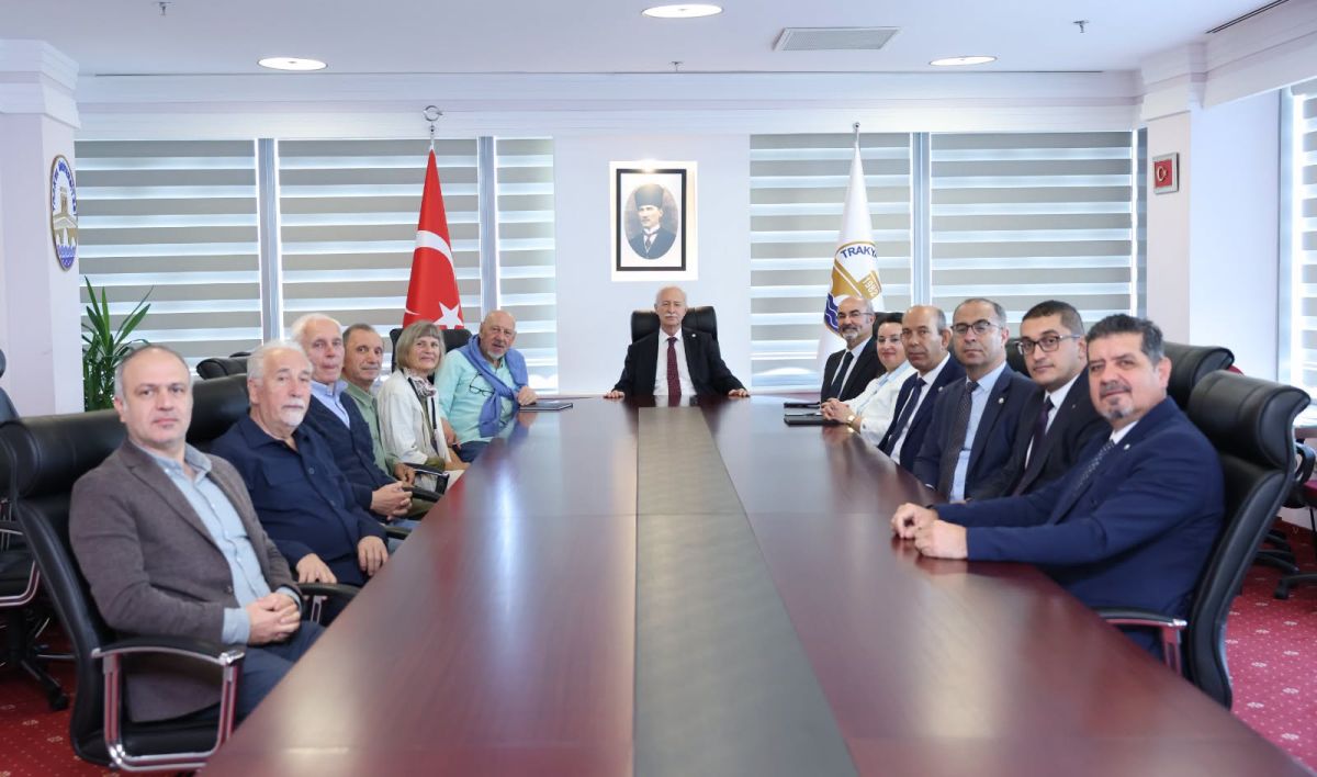Balkan Ressamlarından Trakya Üniversitesi Rektörü Hatipler’e Ziyaret