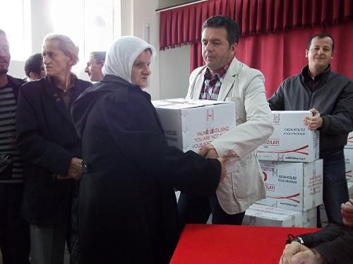 Türk Kızılayı Ramazanda Priştinelileri Sevindirdi