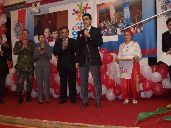 Priştine'de 23 Nisan Çocuk Şenliği Programı Düzenlendi