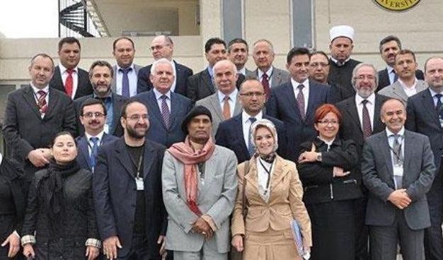 Avrupa'da İslamofobia Tehlikesi Yayılıyor