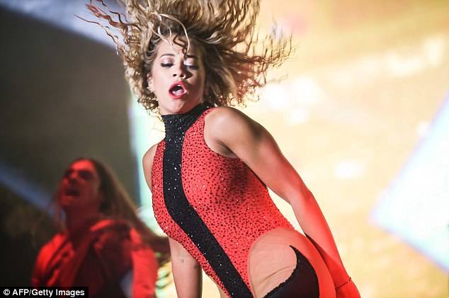 Rita Ora Kosovalıları Coşturdu