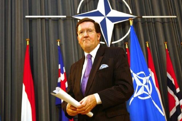 Robertson: Göz Yaşartıcı Gazın Ülkeye Katkısı Olmaz