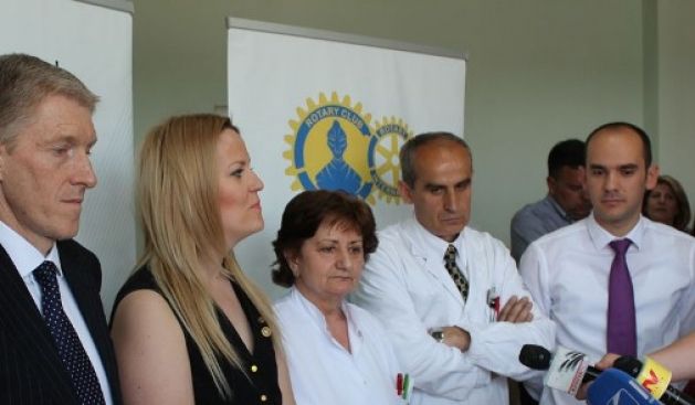 Rotary Club, Çocuk Kliniğine Dolap Hediye Etti