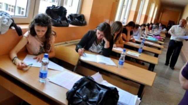 Lise Bütünleme Sınavının Birinci Bölümü Yarın Saat 10.00'da