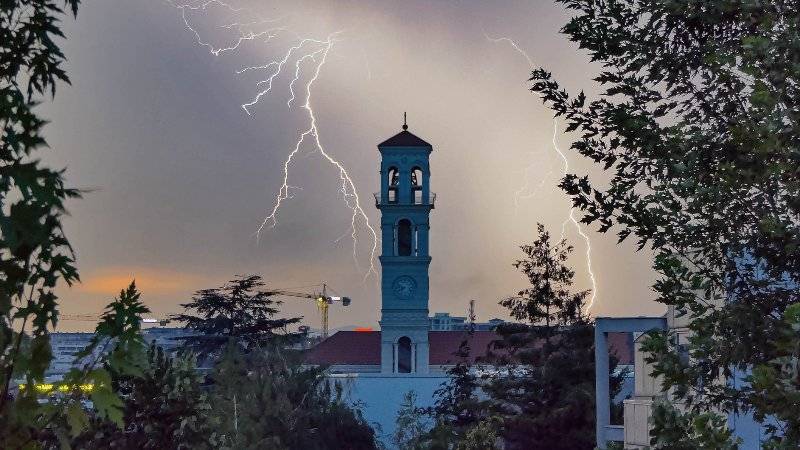 Öğleden sonra Yağmur Bekleniyor