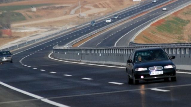 Thaçi'nin Gilan'ın da Otobana Dahil Olacağı Vaatlerinin Gerçekleşmesi Zor