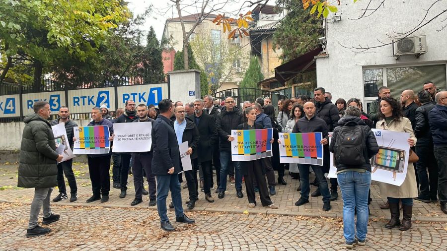 RTK Çalışanları Maaş Gecikmelerini Protesto Etti